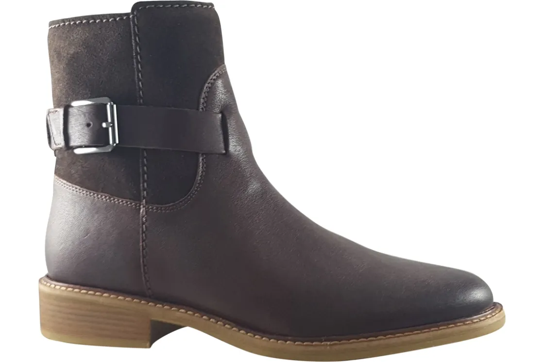 Women Clarks Womens Boots<Cologne Strap Womens Leather Ankle Boots