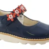Clarks Velcro | Girls First Shoes<Crown Petal T Girls Leather Patent First Shoes